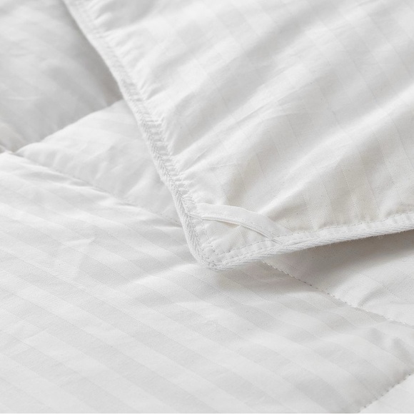 Pottery Barn 550 fp White Down Comforter Midweight Full/Queen - Picture 2 of 7